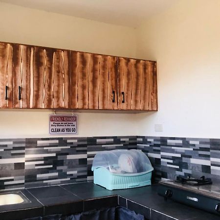 Richville Little Boracay Guest House Calatagan Екстер'єр фото