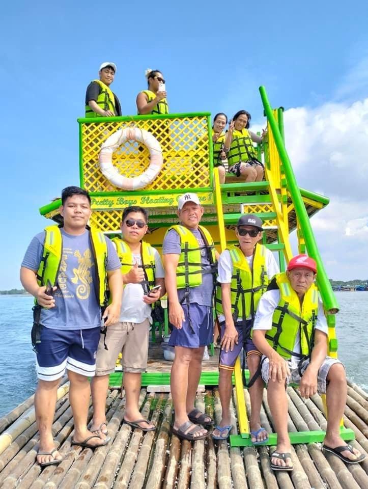 Richville Little Boracay Guest House Calatagan Екстер'єр фото