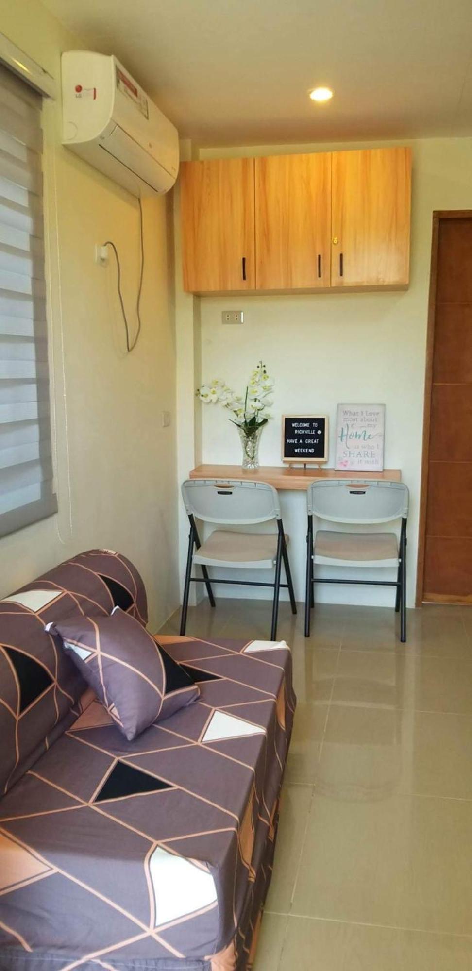 Richville Little Boracay Guest House Calatagan Екстер'єр фото